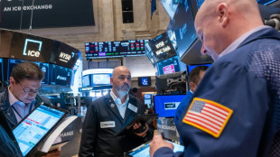 Wall Street ouvre en ordre dispersé après des résultats mitigés