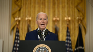 Biden orders migrant curbs to 'gain control' of Mexico border