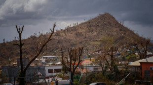 Mayotte a passé une première nuit sous couvre-feu, situation toujours très difficile