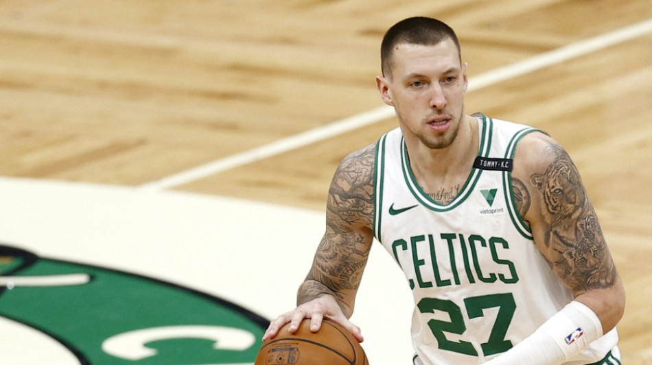 NBA: Deutsche Profis verlieren - Theis stark