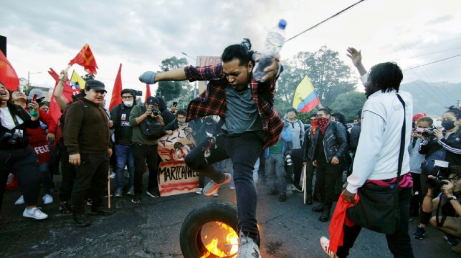 Equateur: libération d'un chef indigène, poursuite des manifestations