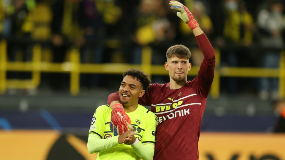 Kobel und Malen fliegen mit Dortmund nach London