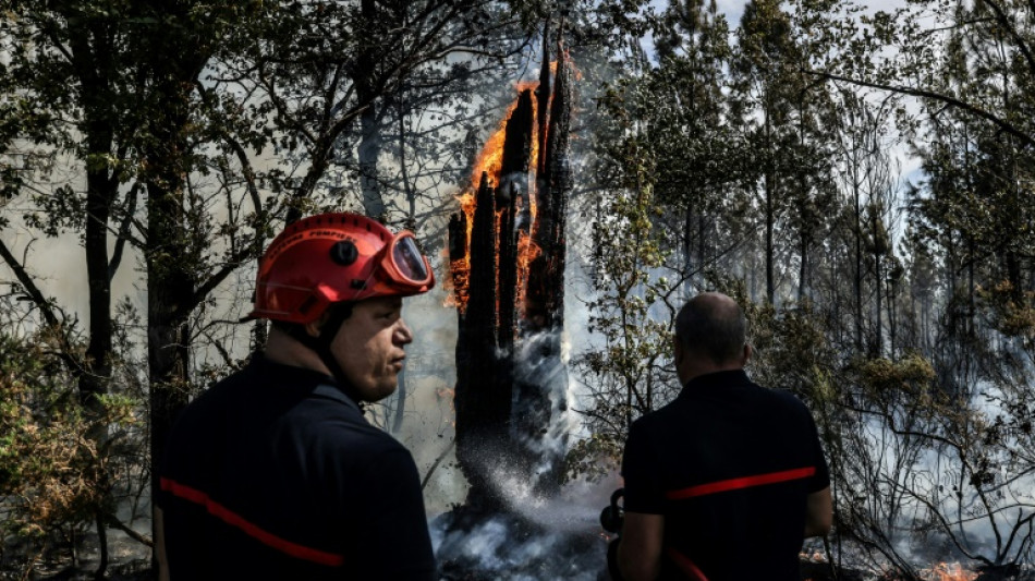 Incendie fixé en Gironde, 400 hectares brûlés en Charente